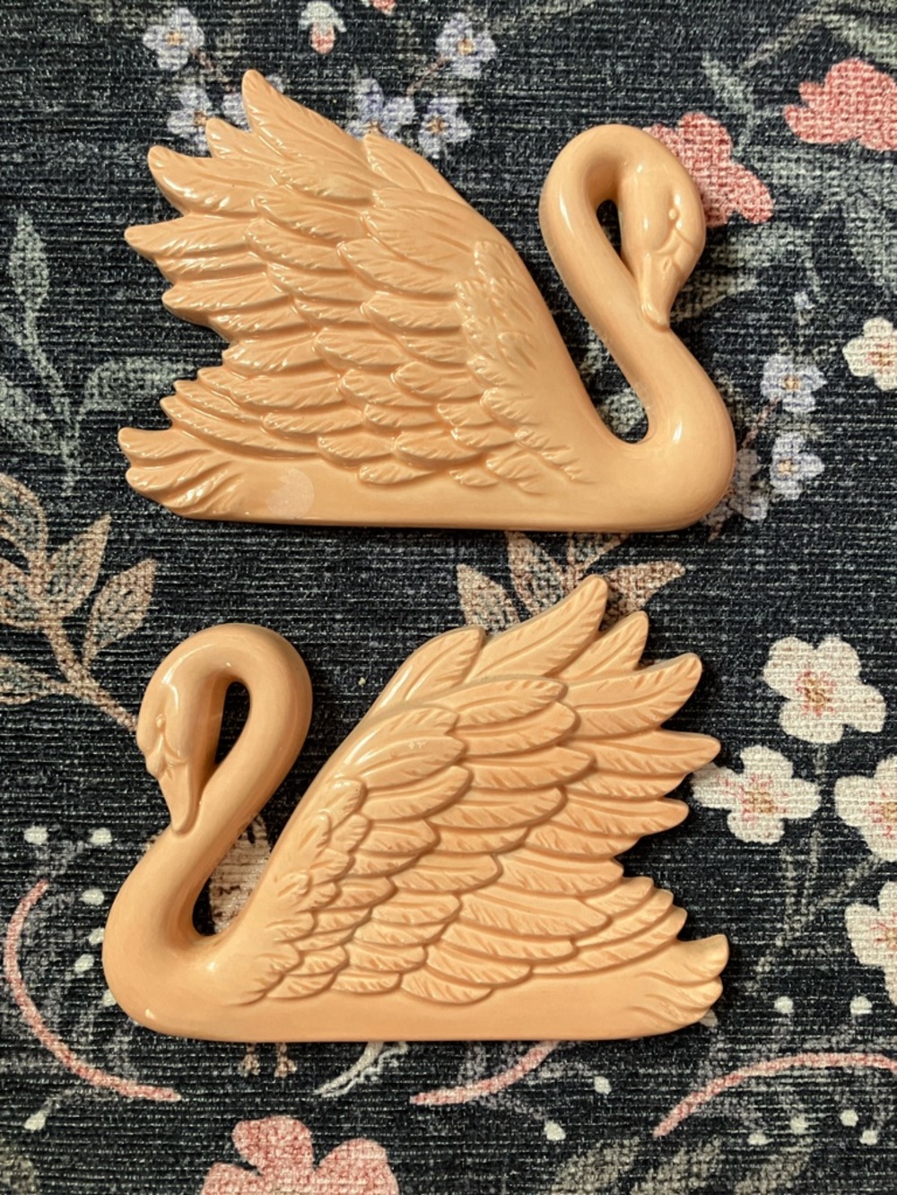 Set 2 90s McNees Ceramic Swan Bird Wall Plaque peach pink glazed art deco